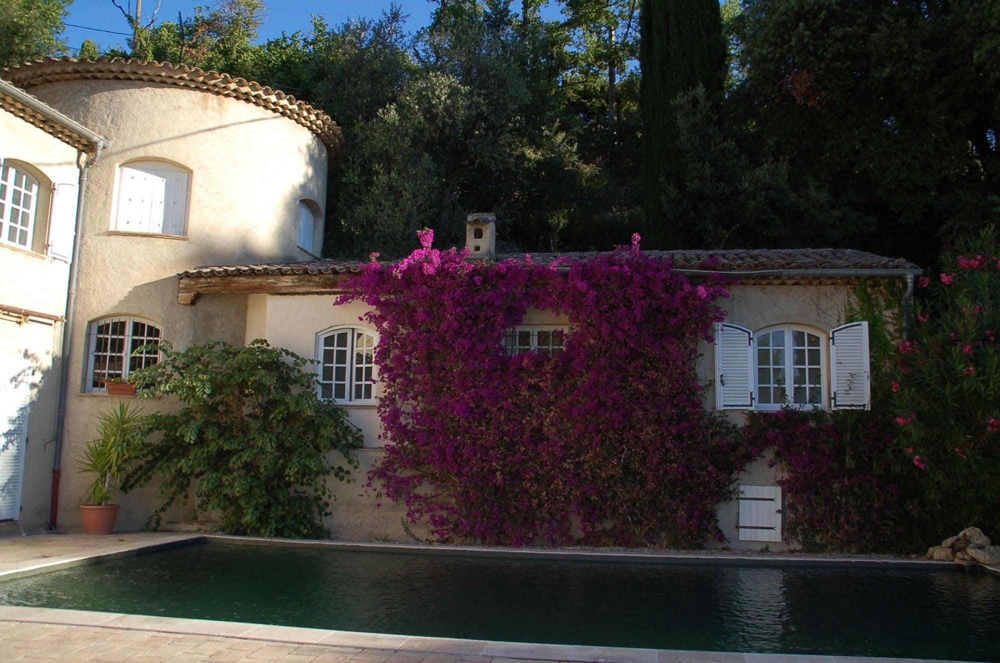Bed and Breakfast Le Mazet De Tourrettes Exterior foto