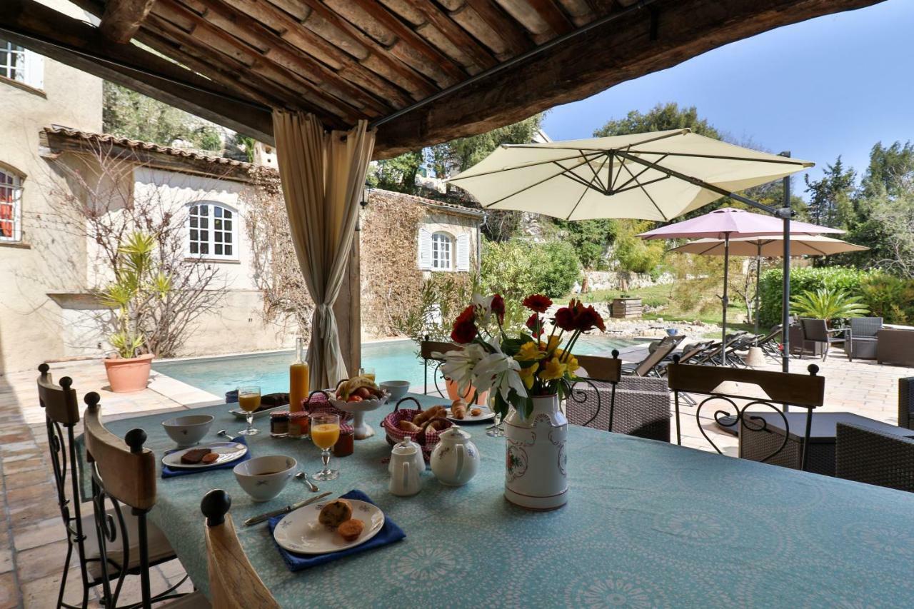 Bed and Breakfast Le Mazet De Tourrettes Exterior foto